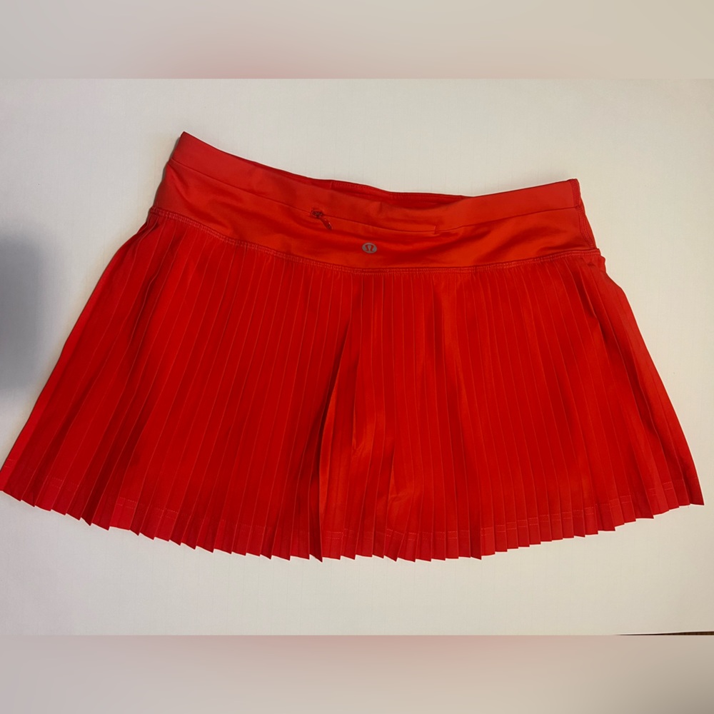 Lululemon Pleat to Street Skirt II Size 6 Brand New